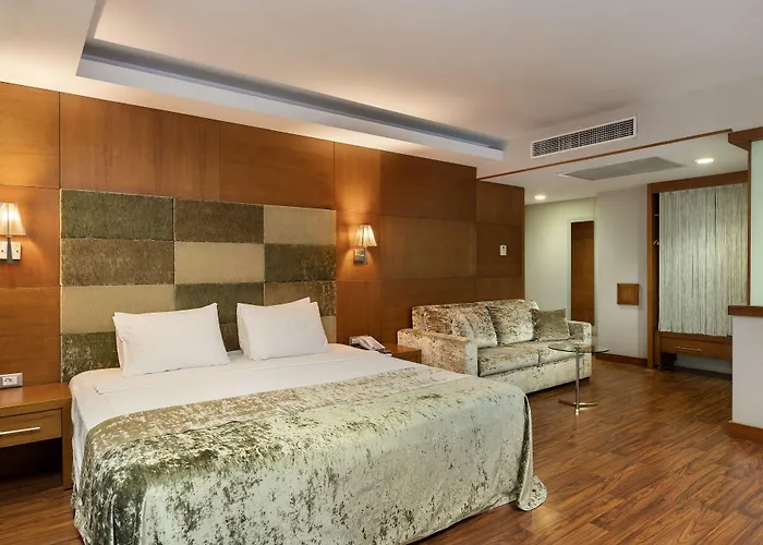 Limak Ambassadore Отель 4*