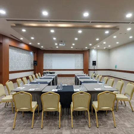Limak Ambassadore מלון 4*