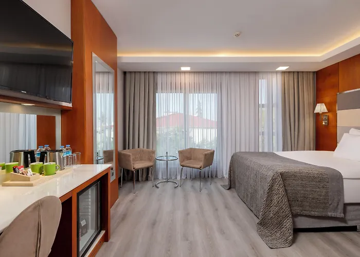 Limak Ambassadore Otel